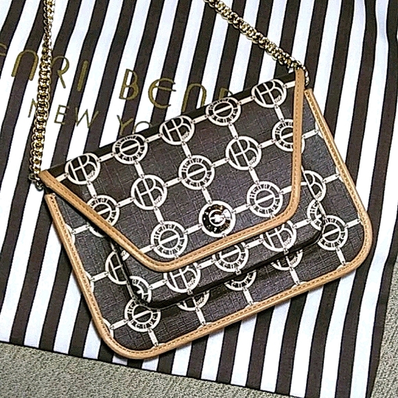 henri bendel Handbags - Henri Bendel monogram crossbody bag